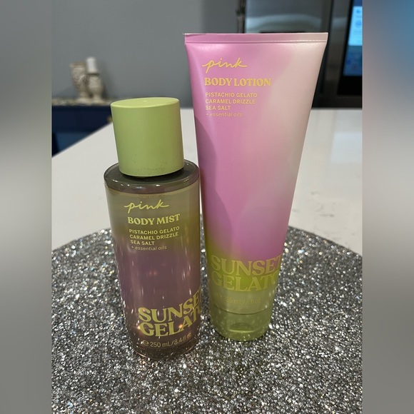 New! VS PINK! - Picture 2 of 9